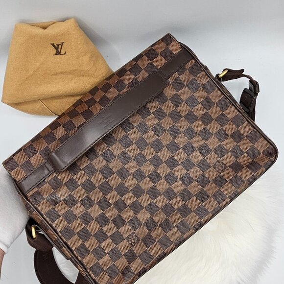 Louis Vuitton Damier  Ebene Shelton MM Messenger Bag - Picture 8 of 16